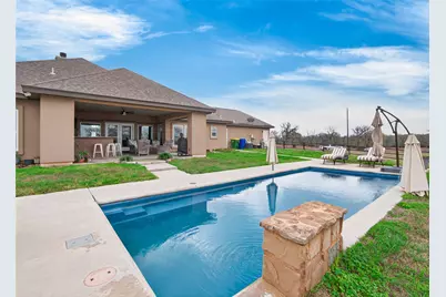 494 Flash Circle, Luling, TX 78648 - Photo 1
