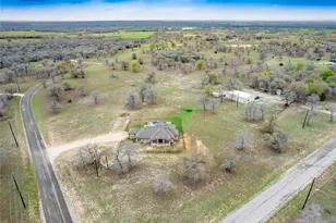 494 Flash Cir, Luling, TX 78648 - Photo 36