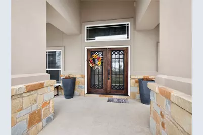 494 Flash Circle, Luling, TX 78648 - Photo 4
