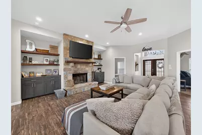 494 Flash Circle, Luling, TX 78648 - Photo 8