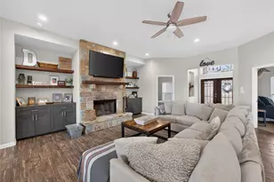 494 Flash Cir, Luling, TX 78648 - Photo 8