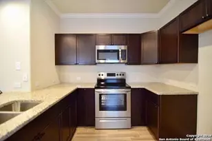 6403 Melanzane Ave, San Antonio, TX 78233 - Photo 8