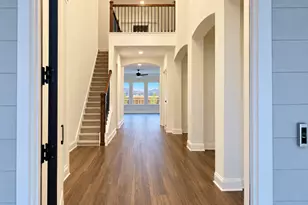 240 Canyoncrest Wy, Liberty Hill, TX 78642 - Photo 2