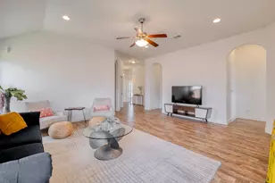 13205 Olivers Way, Manchaca, TX 78652 - Photo 6