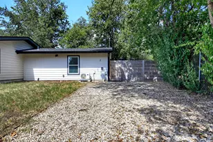 2101 Benwick Cir, Austin, TX 78723 - Photo 2