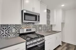 2101 Benwick Cir, Austin, TX 78723 - Photo 8