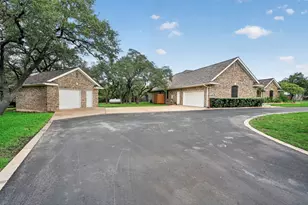 104 Lakewood Trail, Leander, TX 78641 - Photo 2