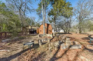 111 Post Oak Dr, Elgin, TX 78621 - Photo 26