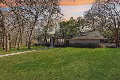 111 Post Oak Drive, Elgin, TX 78621 - Photo 2