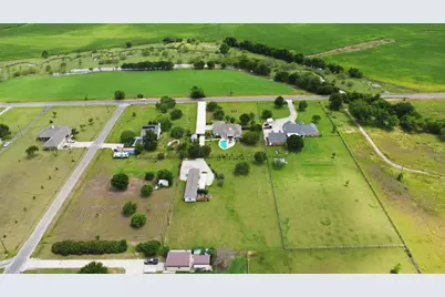 339 County Road 368, Taylor, TX 76574 - Photo 34