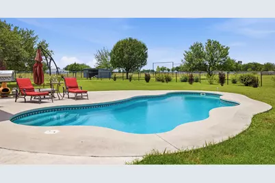 339 County Road 368, Taylor, TX 76574 - Photo 28