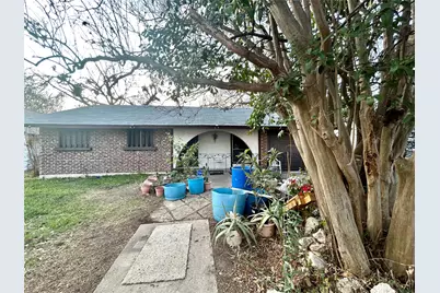 5410 Peppertree Parkway, Austin, TX 78744 - Photo 2