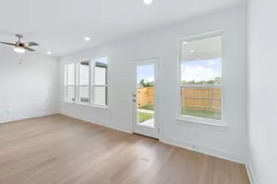 1955 Settlers Glen Dr, Round Rock, TX 78665 - Photo 8