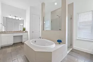 200 Brentwood Dr, Austin, TX 78737 - Photo 20