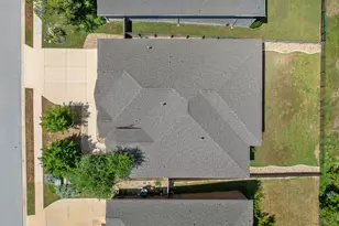 200 Brentwood Dr, Austin, TX 78737 - Photo 34