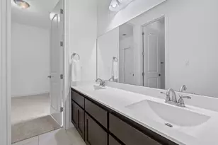 200 Brentwood Dr, Austin, TX 78737 - Photo 26