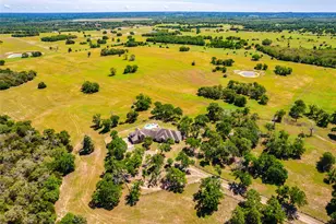 17270 FM112, Thrall, TX 76578 - Photo 32
