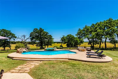 17270 Fm 112, Thrall, TX 76578 - Photo 26
