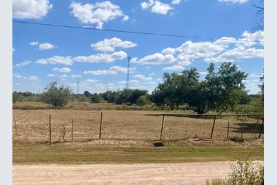 804 Smith Road, Rockdale, TX 76567 - Photo 2