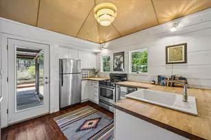 2604 Sol Wilson Ave, Austin, TX 78702 - Photo 16