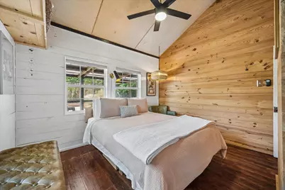 2604 Sol Wilson Avenue, Austin, TX 78702 - Photo 20