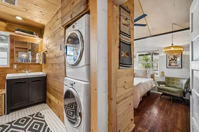 2604 Sol Wilson Avenue, Austin, TX 78702 - Photo 22