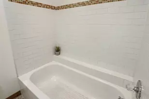 7685 Northcross Dr, Austin, TX 78757 - Photo 20