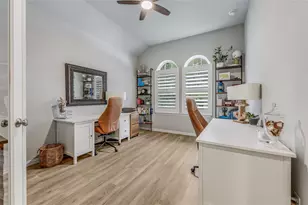 7820 Turnback Ledge Trail, Lago Vista, TX 78645 - Photo 20