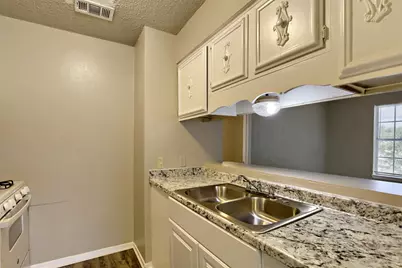 1302 Radcliff Drive #B, Austin, TX 78752 - Photo 4