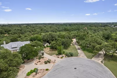 120 E Rustle Cove, Georgetown, TX 78628 - Photo 18