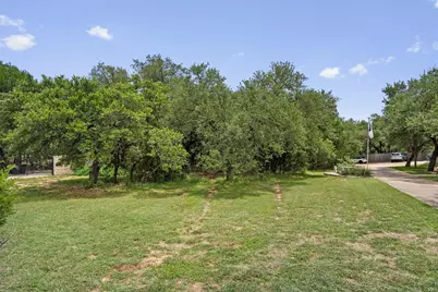 120 E Rustle Cove, Georgetown, TX 78628 - Photo 12