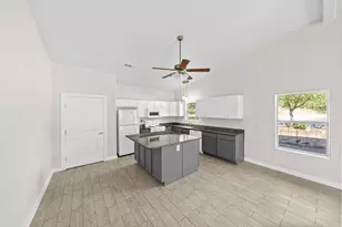 712 Link Dr, Kingsland, TX 78639 - Photo 8