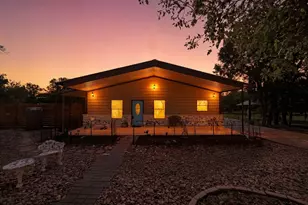 712 Link Dr, Kingsland, TX 78639 - Photo 2