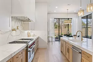 5608 Shady Oak Ct, Austin, TX 78756 - Photo 14