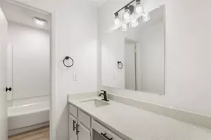 923 E 41st St, Austin, TX 78751 - Photo 8