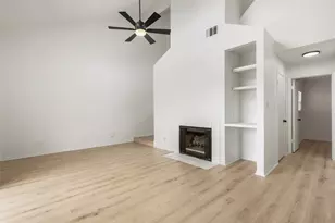 923 E 41st St, Austin, TX 78751 - Photo 2