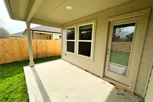 204 Addison Pl, Lockhart, TX 78644 - Photo 24