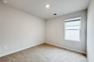 204 Addison Pl, Lockhart, TX 78644 - Photo 18