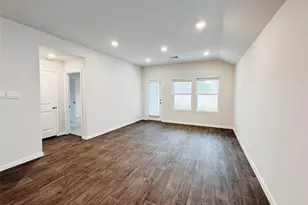 204 Addison Pl, Lockhart, TX 78644 - Photo 12