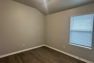 201 Longmount Cv, Liberty Hill, TX 78642 - Photo 8