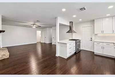 13010 Lamplight Village Avenue, Austin, TX 78727 - Photo 12