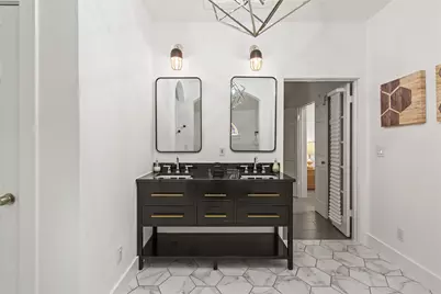 2106 Kenwood Avenue, Austin, TX 78704 - Photo 18