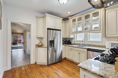 2106 Kenwood Avenue, Austin, TX 78704 - Photo 8