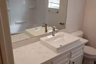 8813 Cainwood Ln, Austin, TX 78729 - Photo 12