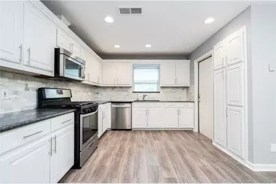 12102 Missel Thrush Court, Austin, TX 78750 - Photo 10