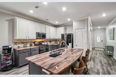 913 Hyde Park Drive, Round Rock, TX 78665 - Photo 8