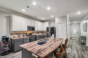 913 Hyde Park Dr, Round Rock, TX 78665 - Photo 8