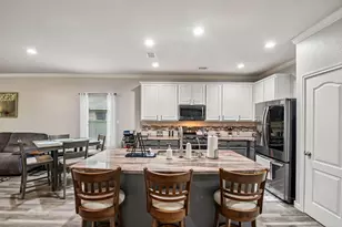 913 Hyde Park Dr, Round Rock, TX 78665 - Photo 8