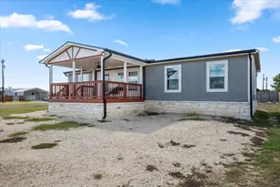 104 Pineapple Sage Cv, Dale, TX 78616 - Photo 2