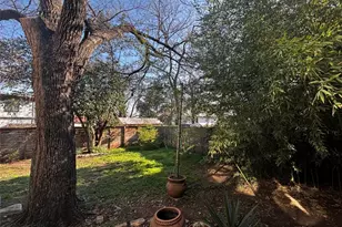 917 E 39th St, Austin, TX 78751 - Photo 26